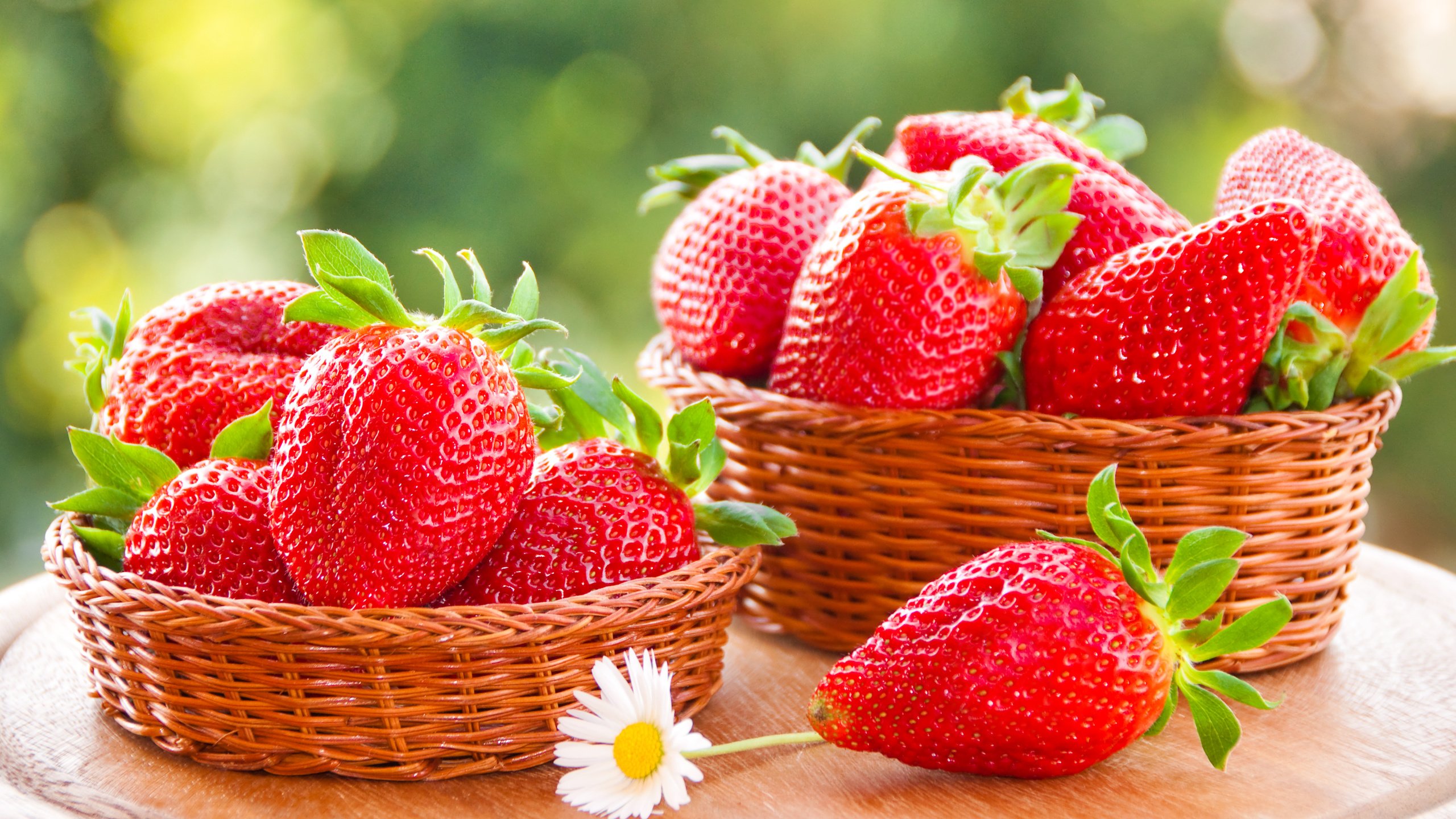 Обои клубника, ягоды, корзинка, strawberry, berries, basket разрешение 4061x2721 Загрузить