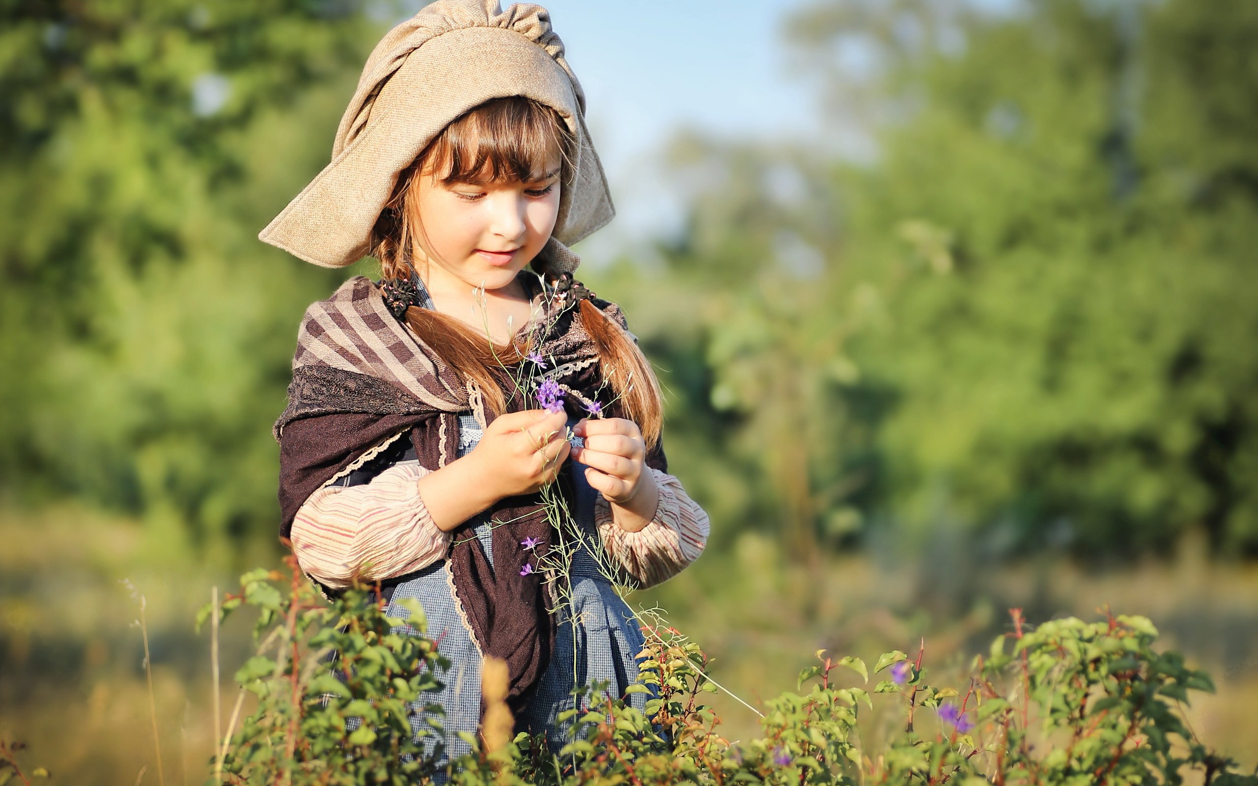 Обои цветы, природа, лето, дети, девочка, косички, flowers, nature, summer, children, girl, braids разрешение 3840x2560 Загрузить