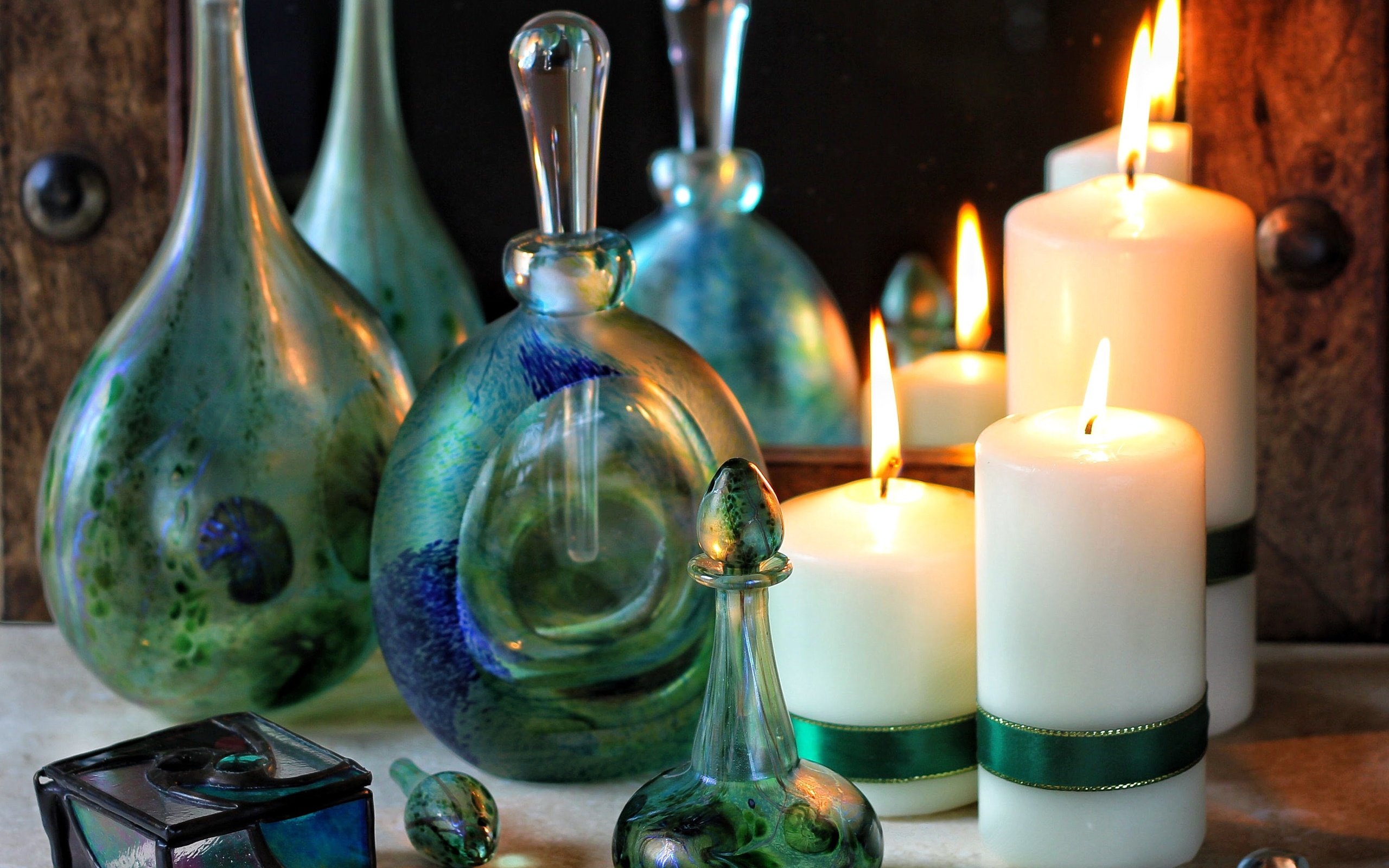 Обои свечи, стекло, бутылки, натюрморт, candles, glass, bottle, still life разрешение 3563x2889 Загрузить