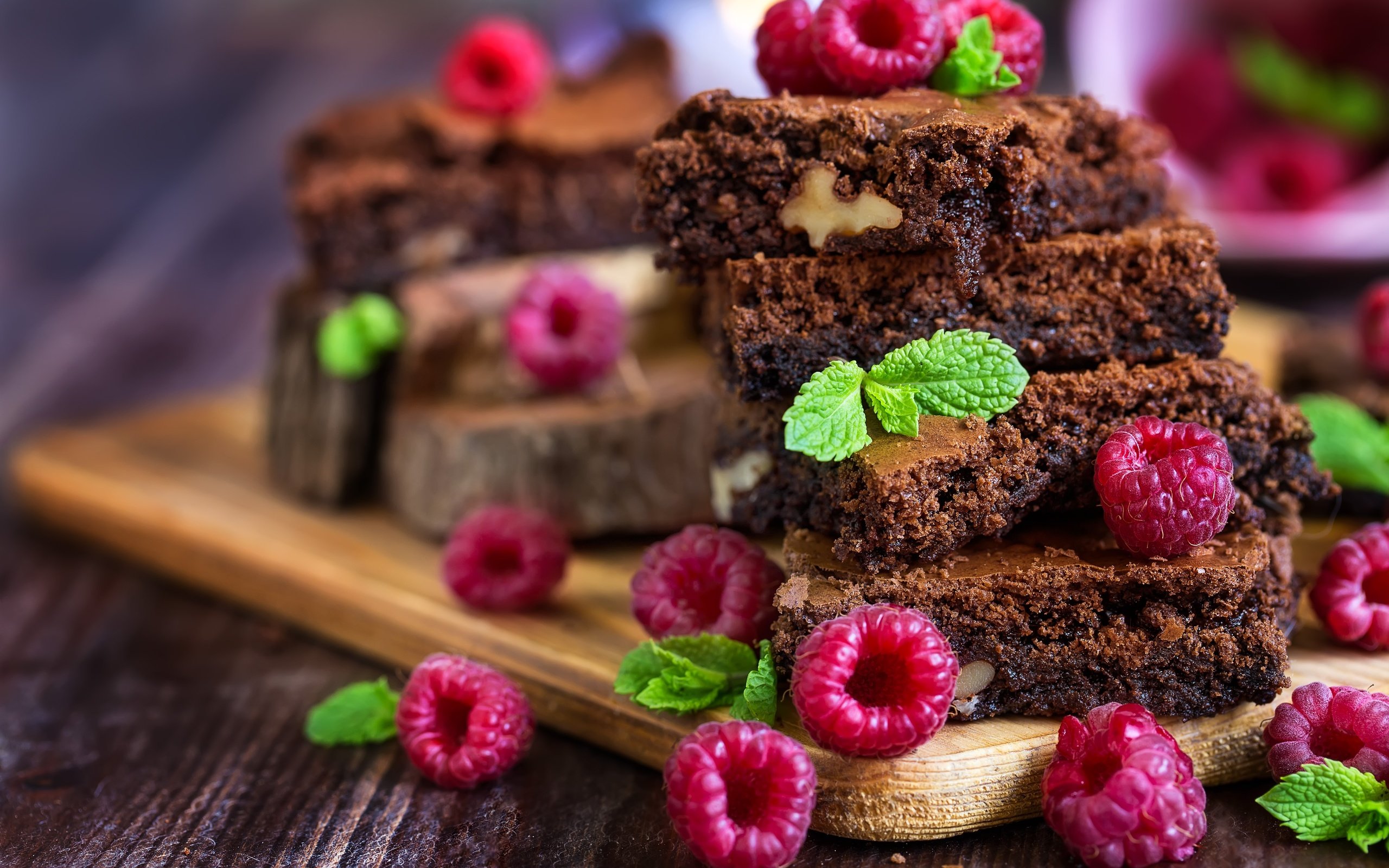 Обои малина, десерт, пирожное, raspberry, dessert, cake разрешение 5472x3648 Загрузить