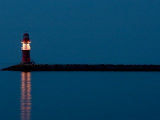 Обои свет, вечер, берег, море, маяк, мыс, light, the evening, shore, sea, lighthouse, cape разрешение 1920x1080 Загрузить