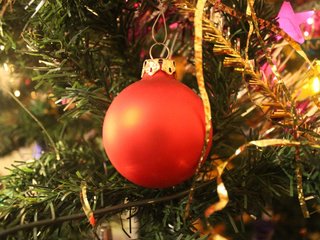 Обои новый год, елка, украшения, шар, рождество, мишура, декор, new year, tree, decoration, ball, christmas, tinsel, decor разрешение 3840x2400 Загрузить