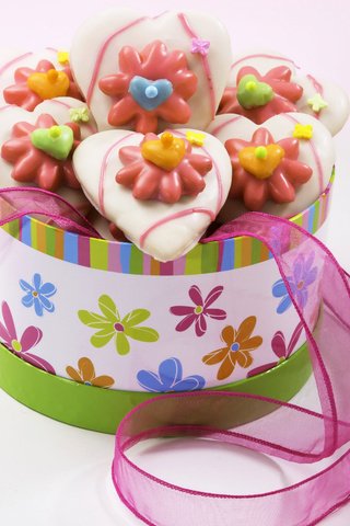 Обои сердце, коробка, сладкое, печенье, выпечка, глазурь, baking, сердечка, heart, box, sweet, cookies, cakes, glaze разрешение 4000x3060 Загрузить