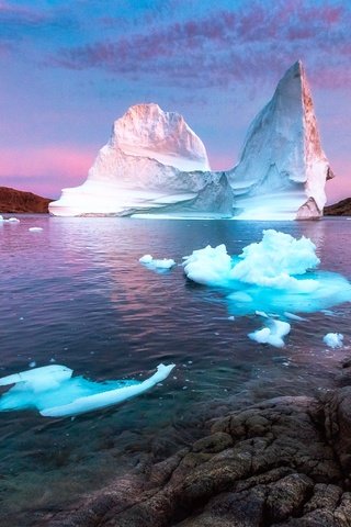 Обои камни, берег, море, лёд, айсберг, stones, shore, sea, ice, iceberg разрешение 2048x1365 Загрузить