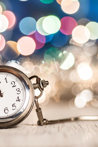 Обои новый год, часы, время, боке, marko poplasen, двенадцать часов, new year, watch, time, bokeh, twelve hours разрешение 3840x2400 Загрузить