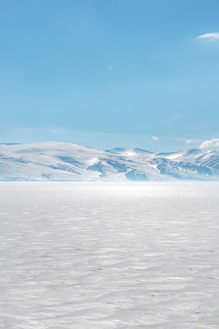 Обои снег, замерзшее озеро, snow, frozen lake разрешение 2500x1629 Загрузить