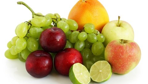 Обои виноград, фрукты, яблоки, ягоды, белый фон, апельсин, лайм, сливы, grapes, fruit, apples, berries, white background, orange, lime, plum разрешение 1920x1280 Загрузить