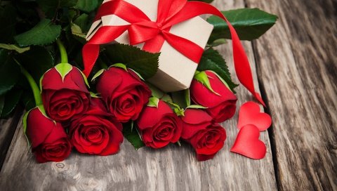Обои бутоны, красные розы, розы, сердечка, подарок, valentine`s day, романтик, краcный, день святого валентина,  цветы, роз, влюбленная, love, buds, red roses, roses, heart, gift, romantic, red, valentine's day, flowers разрешение 3747x2594 Загрузить