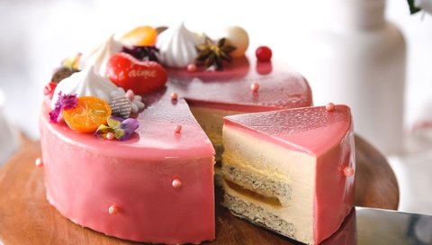 Обои ягоды, сладкое, торт, десерт, глазурь, слои, безе, berries, sweet, cake, dessert, glaze, layers, meringue разрешение 2048x1367 Загрузить