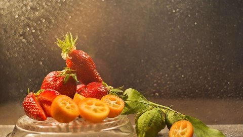 Обои фрукты, клубника, ягоды, цитрус, кумкват, fruit, strawberry, berries, citrus, kumquat разрешение 2048x1365 Загрузить