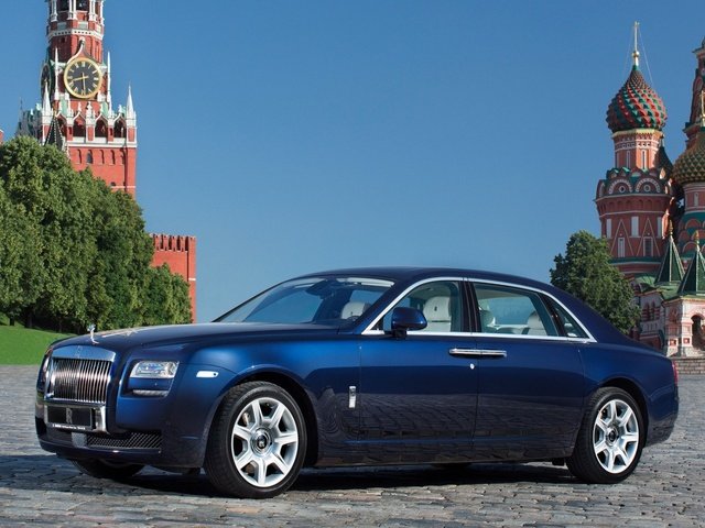 Обои небо, гост, синий, rolls-royce.ghost, extended wheelbase, кремль, собор василия блаженного, лимузин, спасская башня, красная площадь, передок, роллс-ройс, the sky, gost, blue, st. basil's cathedral, the kremlin, limousine, spasskaya tower, red square, the front, rolls-royce разрешение 1920x1200 Загрузить