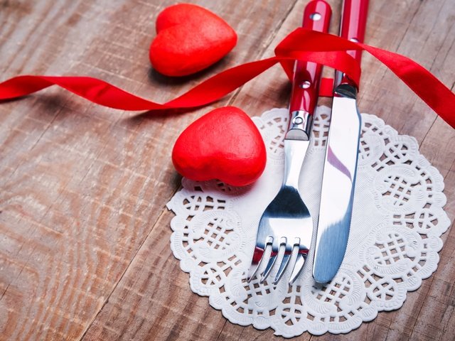 Обои вилка, нож, сердечки, романтик, краcный, cвечи, валентинов день, plug, knife, hearts, romantic, red, candles, valentine's day разрешение 4696x3532 Загрузить