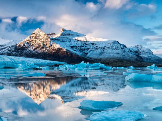 Обои горы, природа, пейзаж, море, льды, арктика, mountains, nature, landscape, sea, ice, arctic разрешение 1920x1200 Загрузить