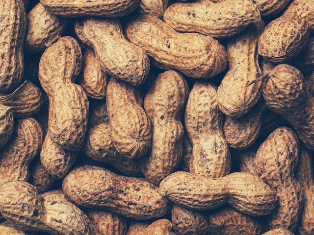Обои орехи, орех, скорлупа, арахис, земляной орех, nuts, walnut, shell, peanuts, groundnuts разрешение 3840x2160 Загрузить
