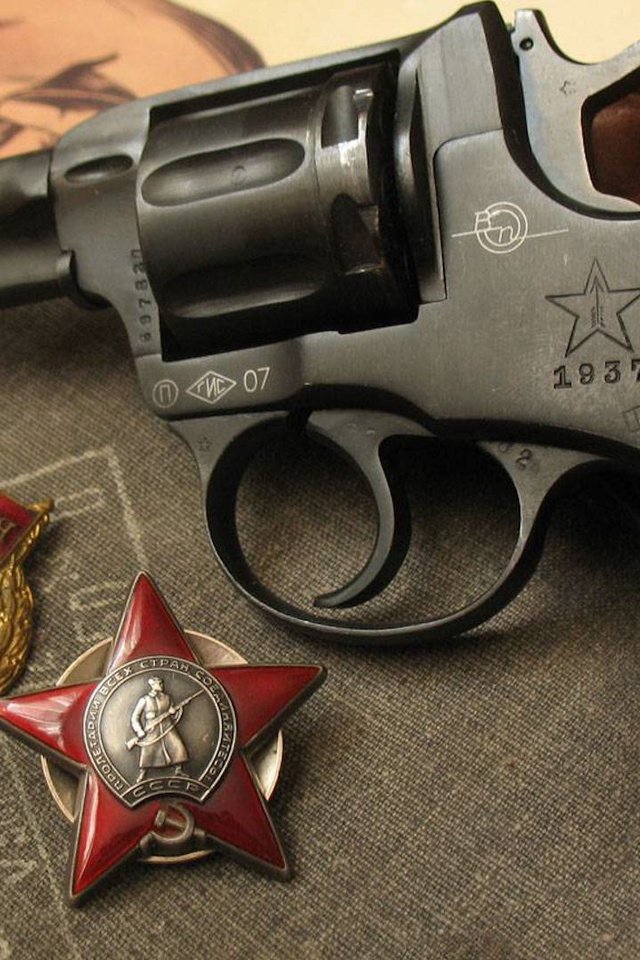 Обои nagan, orden krasnoj zvezdy, gvardejskij, револвер, revolver разрешение 1920x1080 Загрузить