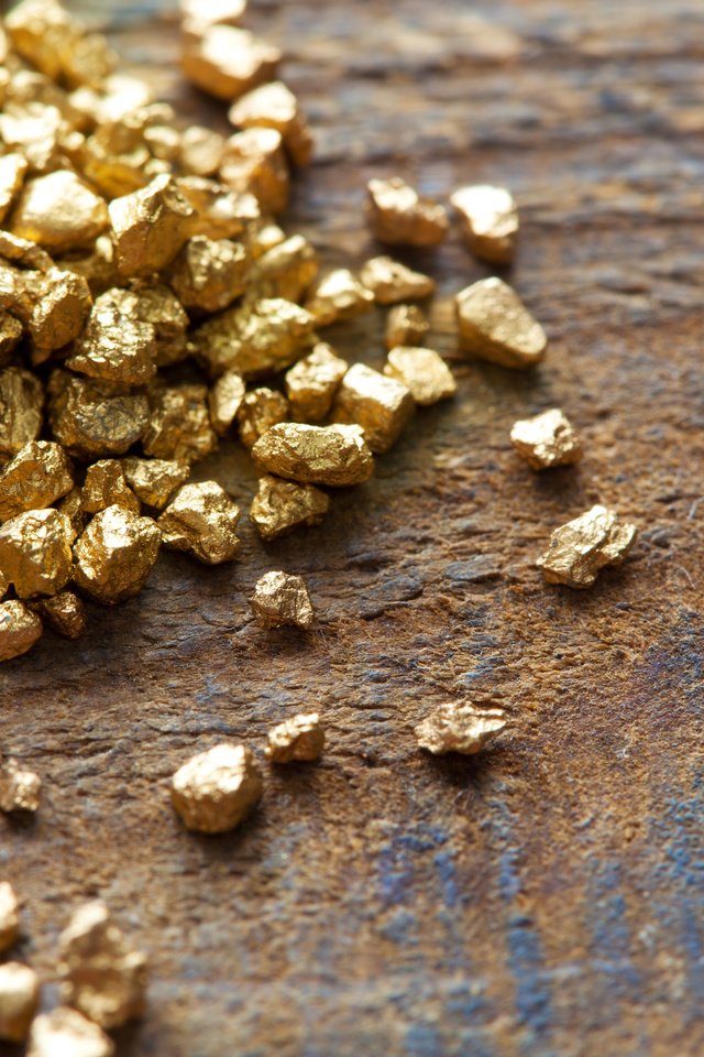 Обои металл, золото, метал, дерева, золотая, золотые самородки, metal, gold, wood, gold nuggets разрешение 4200x2800 Загрузить