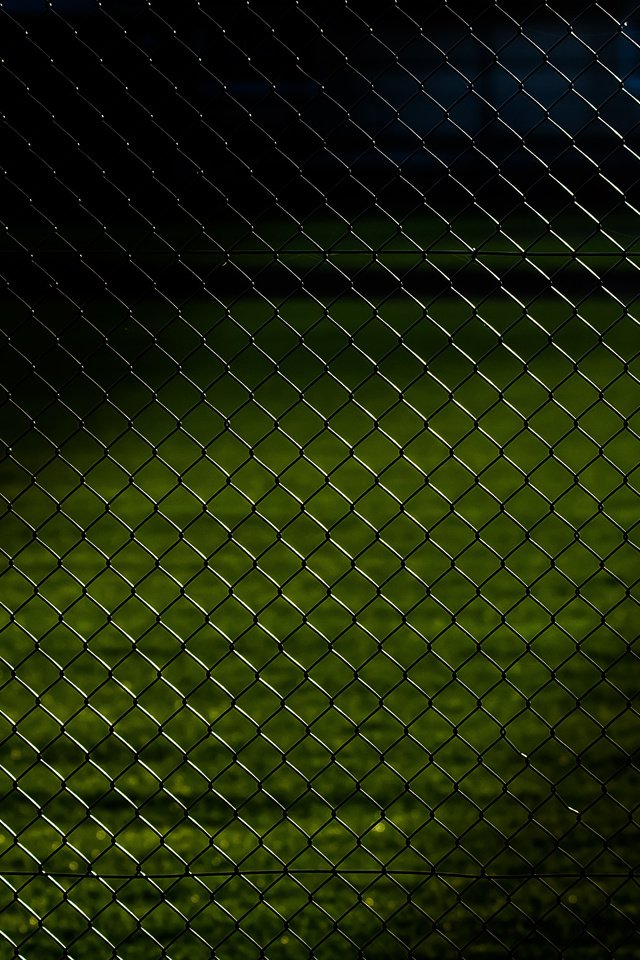 Обои металл, фон, забор, сетка, metal, background, the fence, mesh разрешение 3839x2697 Загрузить