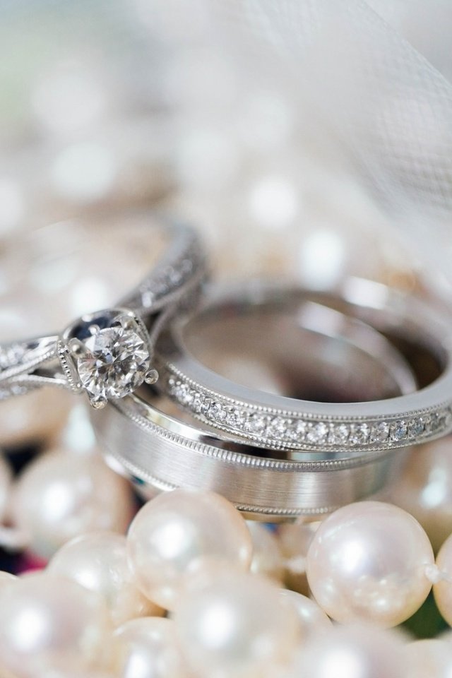 Обои макро, лента, кольца, свадьба, жемчуг, помолвка, macro, tape, ring, wedding, pearl, engagement разрешение 1920x1200 Загрузить