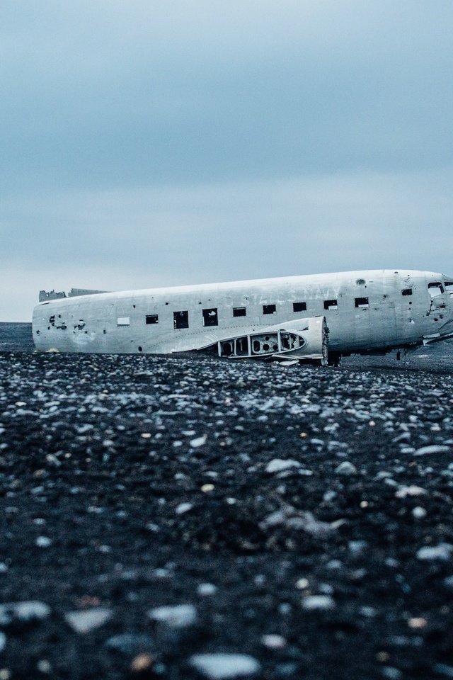 Обои самолет, пляж, крушение, the plane, beach, the crash разрешение 2293x1720 Загрузить