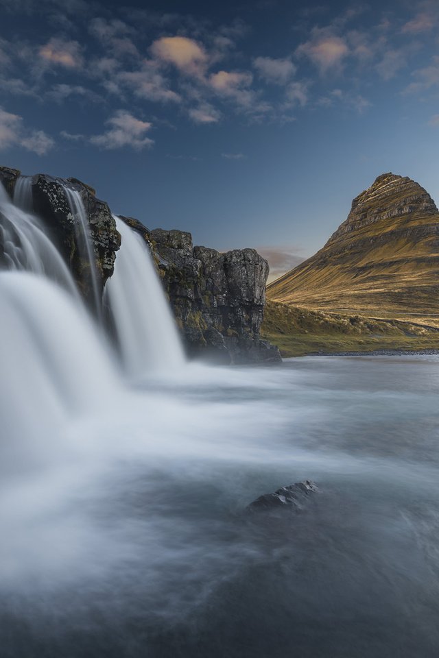 Обои река, природа, гора, водопад, вулкан, исландия, киркьюфетль, etienne ruff, river, nature, mountain, waterfall, the volcano, iceland, kirkjufell разрешение 1920x1200 Загрузить