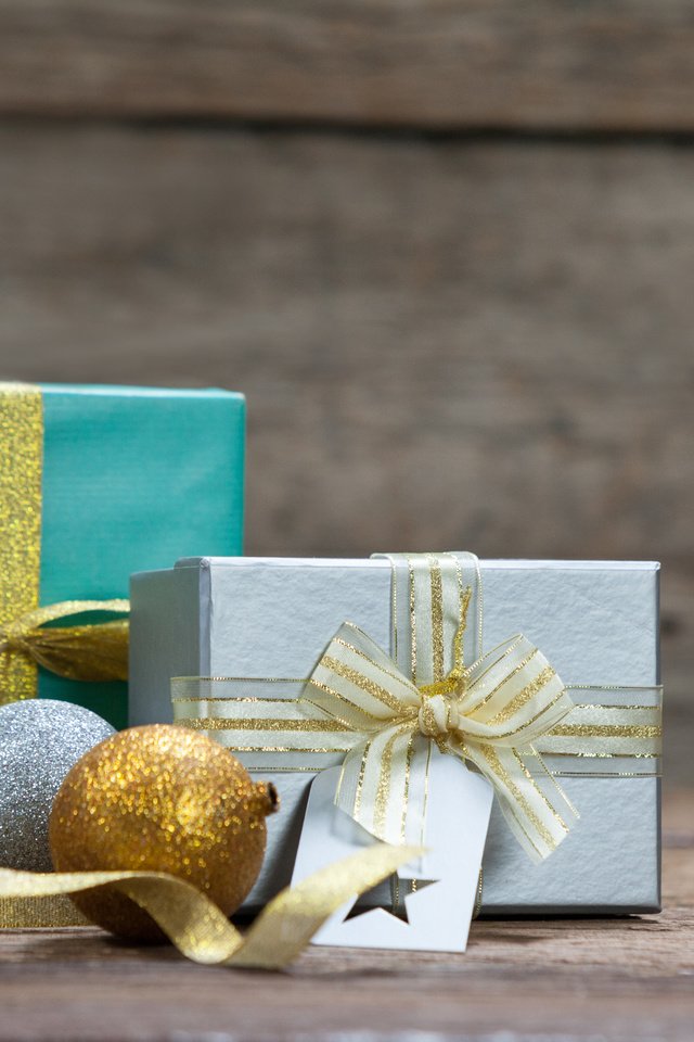Обои новый год, подарки, лента, рождество, коробки, новогодние украшения, new year, gifts, tape, christmas, box, christmas decorations разрешение 5616x3629 Загрузить