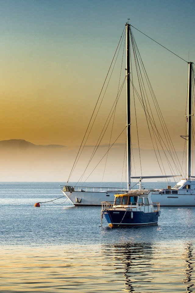 Обои небо, море, горизонт, яхты, лодка, яхта, катер, the sky, sea, horizon, yachts, boat, yacht разрешение 5842x3895 Загрузить