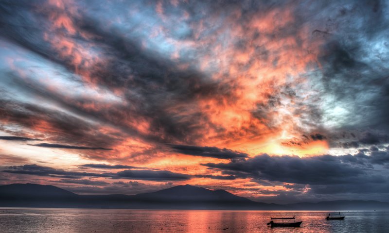 Обои небо, облака, вода, закат, море, лодки, мексика, the sky, clouds, water, sunset, sea, boats, mexico разрешение 2560x1600 Загрузить