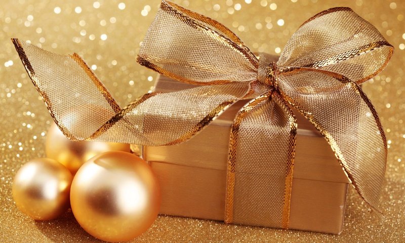 Обои новый год, зима, блеск, подарок, золотой, new year, winter, shine, gift, gold разрешение 4210x2660 Загрузить