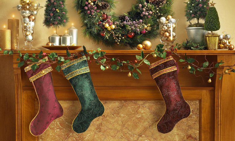 Обои свечи, новый год, зима, носки, рождество, чудо, candles, new year, winter, socks, christmas, miracle разрешение 1920x1080 Загрузить