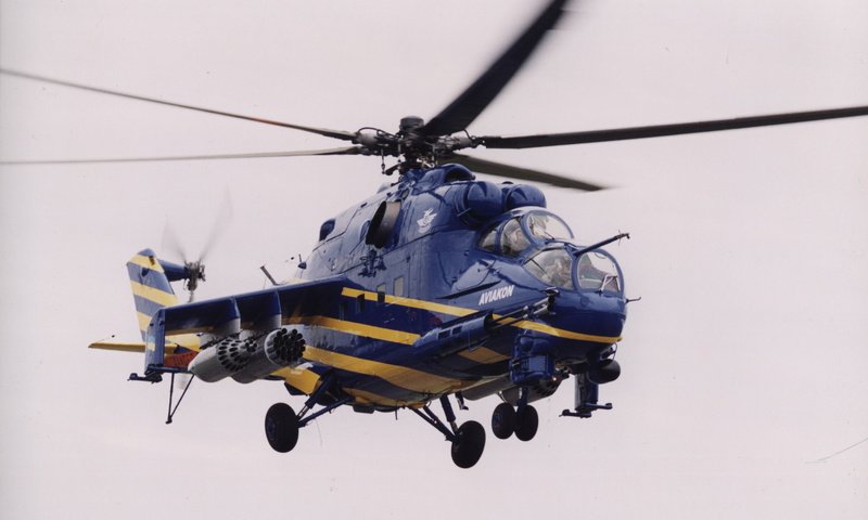 Обои вертолет, лопасти, helicopter, blades разрешение 4880x3440 Загрузить