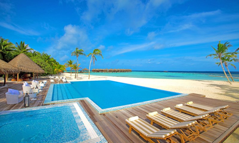 Обои море, пляж, бассейн, курорт, тропики, мальдивы, sea, beach, pool, resort, tropics, the maldives разрешение 5616x3744 Загрузить