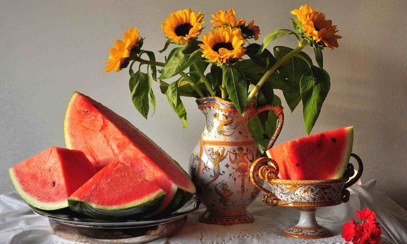 Обои цветы, арбуз, кувшин, натюрморт, flowers, watermelon, pitcher, still life разрешение 2048x1390 Загрузить