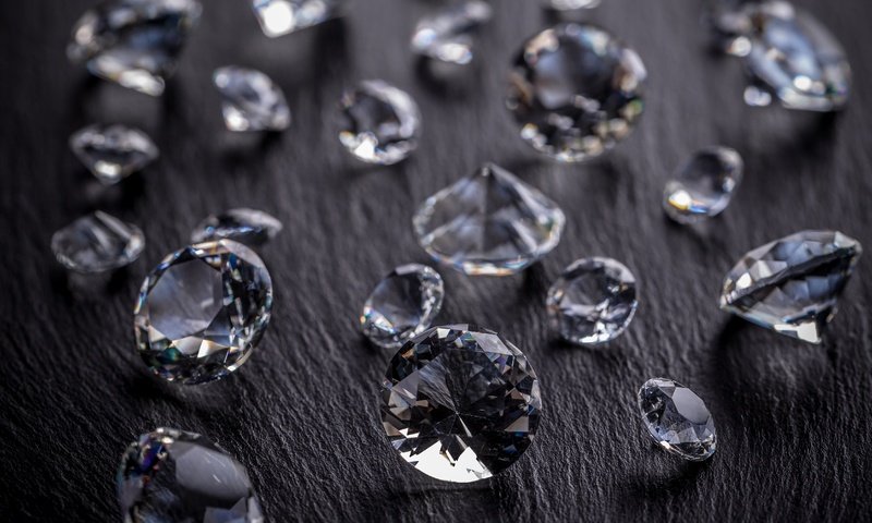 Обои чёрно-белое, блеск, бриллианты, black and white, shine, diamonds разрешение 4651x3101 Загрузить