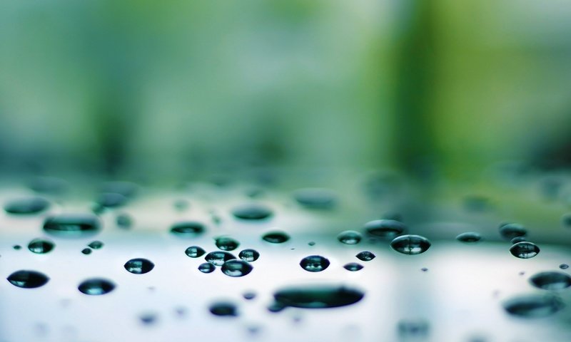 Обои вода, макро, отражение, капли, поверхность, water, macro, reflection, drops, surface разрешение 2560x1600 Загрузить