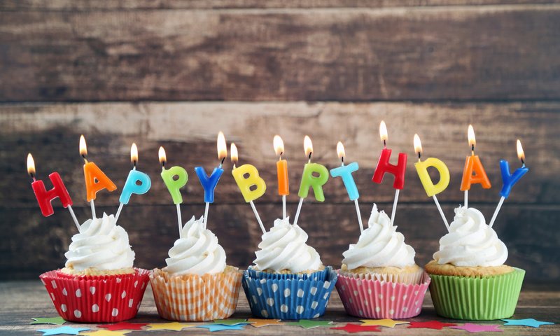 Обои свечи, день рождения, кексы, с днем ​​рождения, candles, birthday, cupcakes, happy birthday разрешение 3840x2400 Загрузить