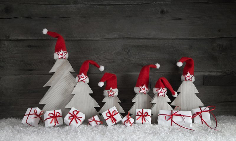 Обои снег, новый год, подарки, елочки, рождество, декор, snow, new year, gifts, christmas trees, christmas, decor разрешение 1920x1200 Загрузить