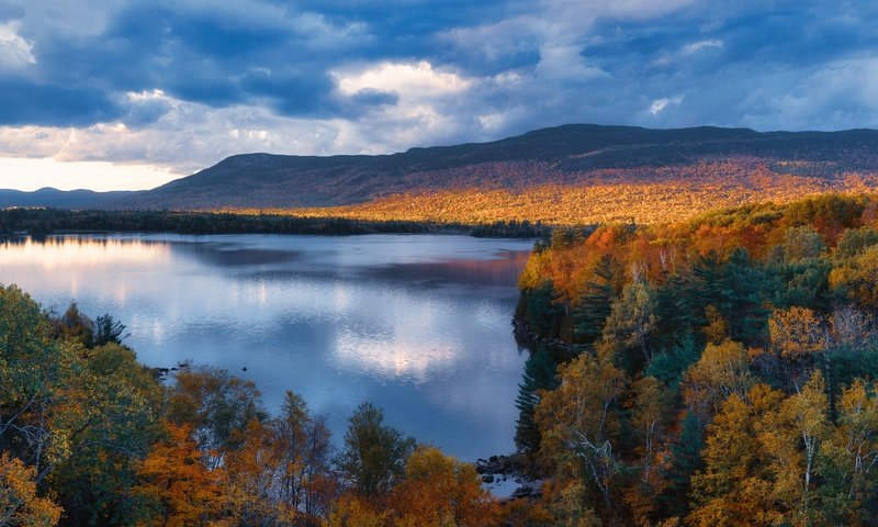 Обои озеро, горы, лес, осень, штат мэн, lake, mountains, forest, autumn, state of maine разрешение 6000x4002 Загрузить