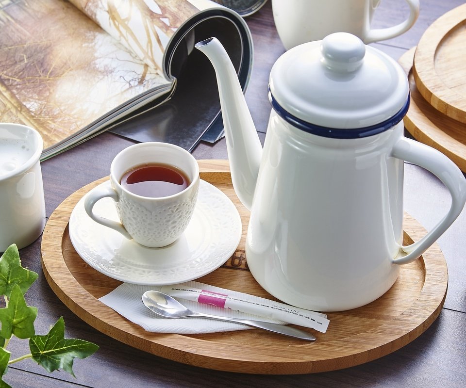 Обои чашка, чай, чайник, молоко, cup, tea, kettle, milk разрешение 2048x1363 Загрузить