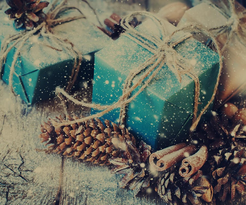 Обои новый год, подарки, рождество, шишки, new year, gifts, christmas, bumps разрешение 1920x1200 Загрузить