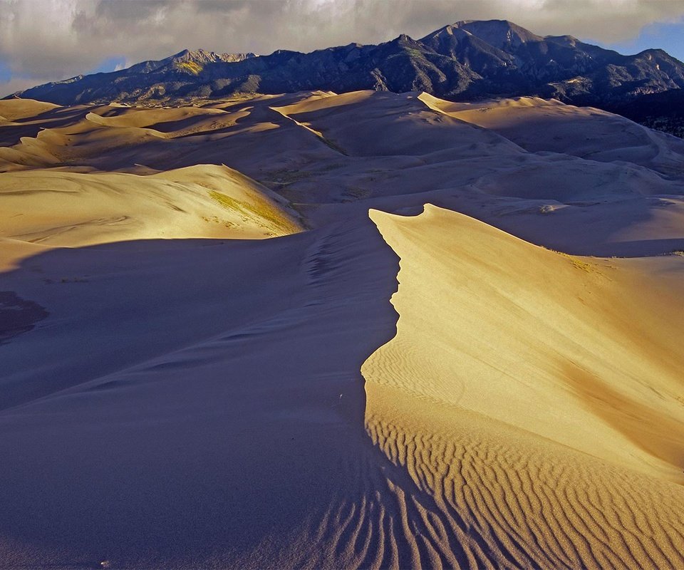 Обои горы, пустыня, сша, колорадо, great sand dunes national park, mountains, desert, usa, colorado разрешение 1920x1080 Загрузить