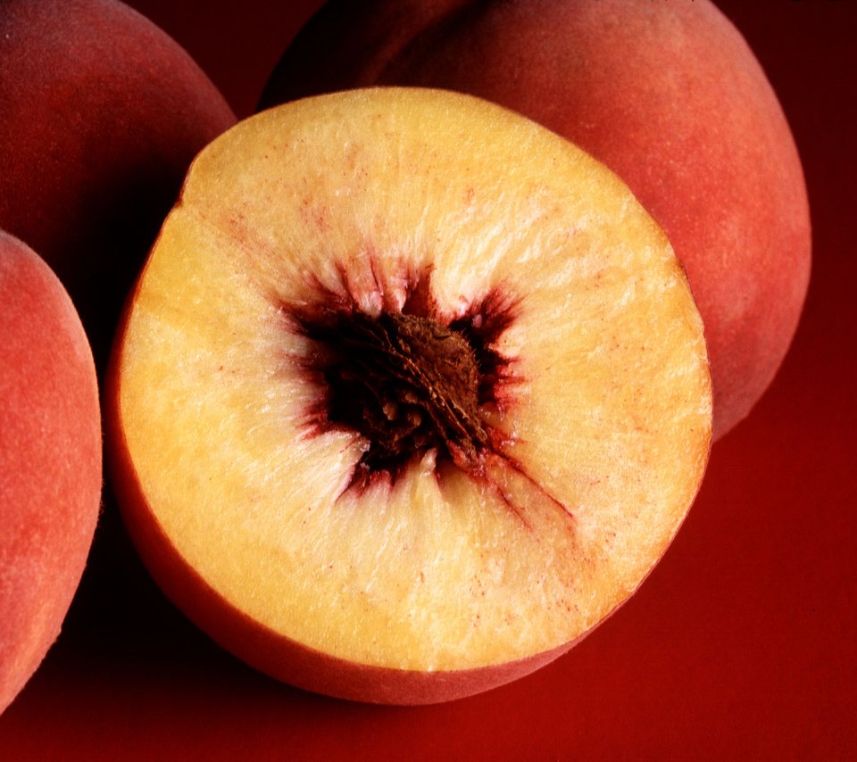 Обои фрукты, красный, оранжевый, персик, fruit, red, orange, peach разрешение 2790x1895 Загрузить
