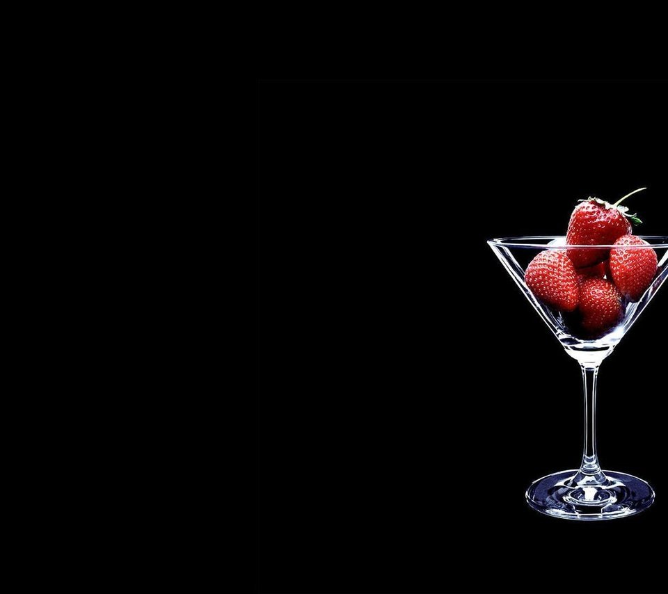 Обои клубника, бокал, земляника, янгода, виктория, strawberry, glass, strawberries, angoda, victoria разрешение 1920x1080 Загрузить