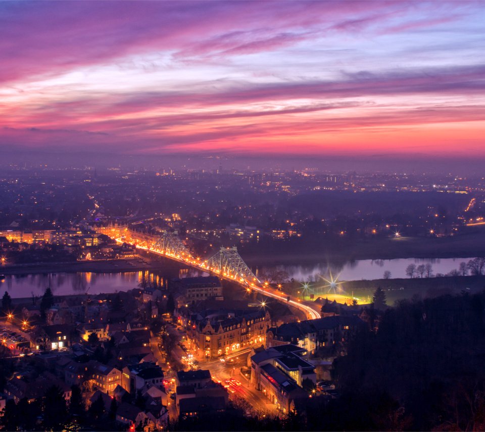 Обои огни, река, мост, вид сверху, подсветка, германия, дрезден, lights, river, bridge, the view from the top, backlight, germany, dresden разрешение 2048x1365 Загрузить