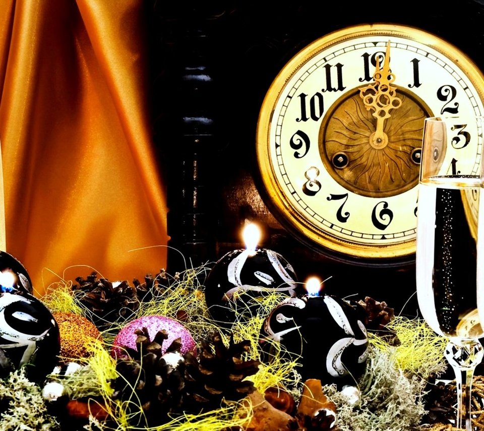 Обои новый год, шары, елочные игрушки, шампанское, полночь, новогодние игрушки, новогодний шар, new year, balls, christmas decorations, champagne, midnight, christmas toys, christmas ball разрешение 2000x1250 Загрузить