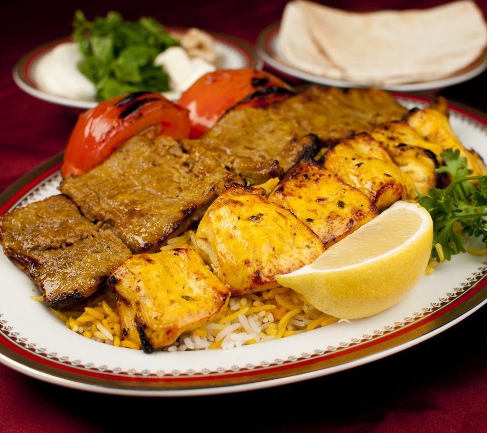 Обои еда, лимон, овощи, мясо, persian food, kabab barg, joje kabab, кебаб, food, lemon, vegetables, meat разрешение 2880x1913 Загрузить