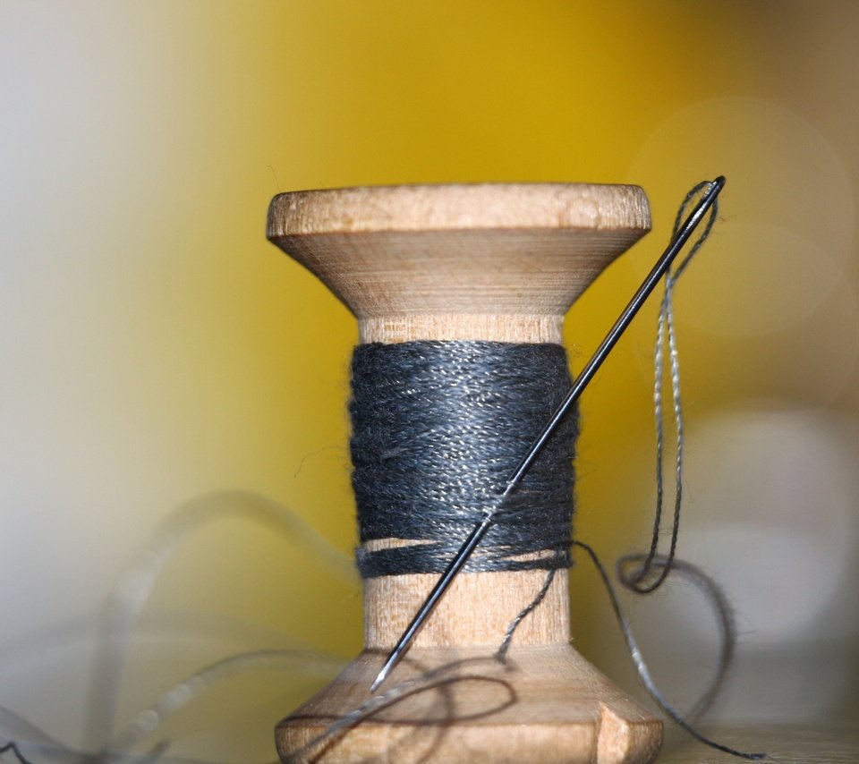 Обои фон, игла, нитки, катушка, background, needle, thread, coil разрешение 1920x1280 Загрузить