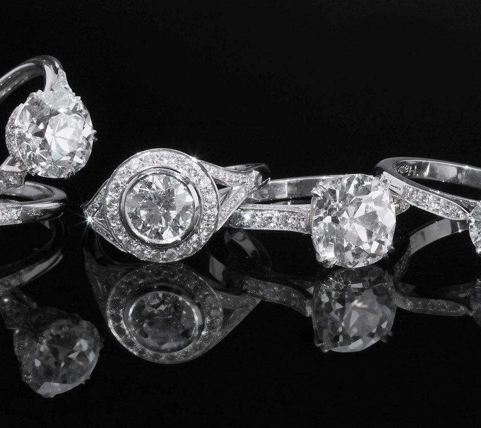 Обои отражение, кольцо, черный фон, кольца, бриллиант, ювелирные изделия, драгоценный камень, reflection, ring, black background, diamond, jewelry, gemstone разрешение 3290x1709 Загрузить