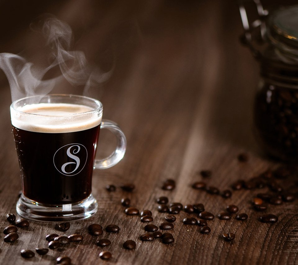Обои кофе, чашка, кофейные зерна, деревянная поверхность, coffee, cup, coffee beans, wooden surface разрешение 1920x1200 Загрузить