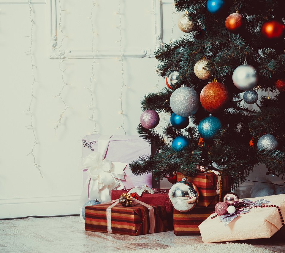 Обои новый год, елка, подарки, рождество, елочные украшения, new year, tree, gifts, christmas, christmas decorations разрешение 3840x2400 Загрузить