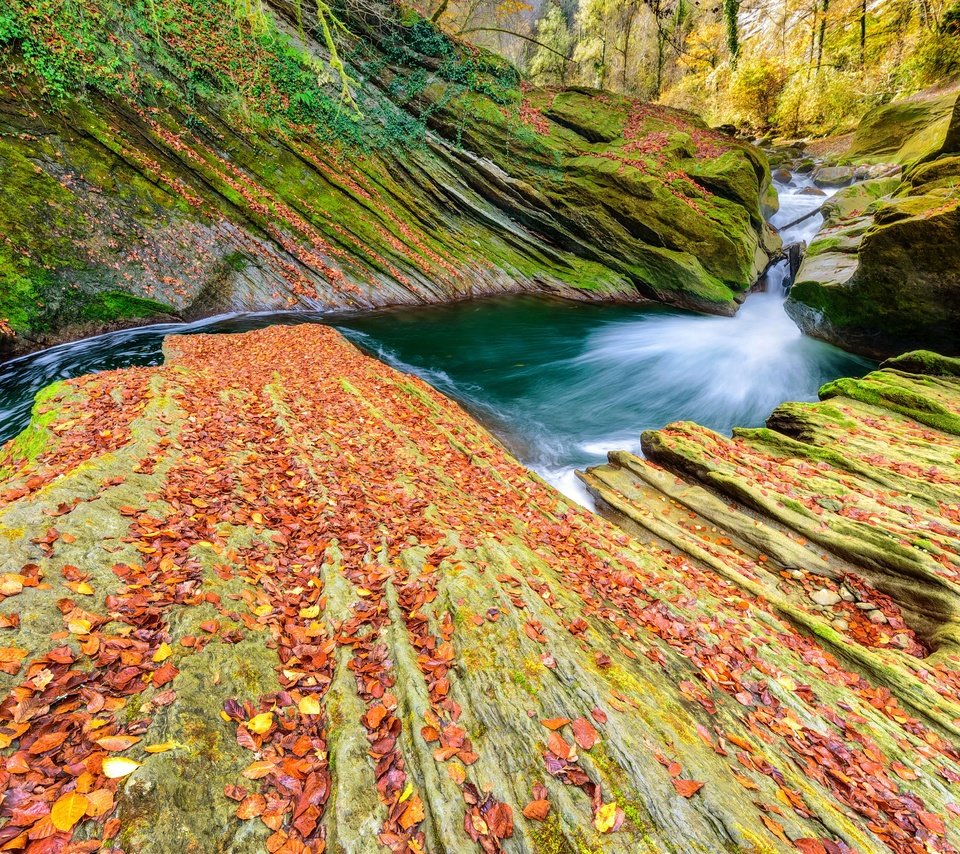 Обои река, скалы, осень, франция, савойя, river, rocks, autumn, france, savoie разрешение 5995x3373 Загрузить